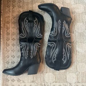 Black Western Embroidered Knee-High Heeled Boots